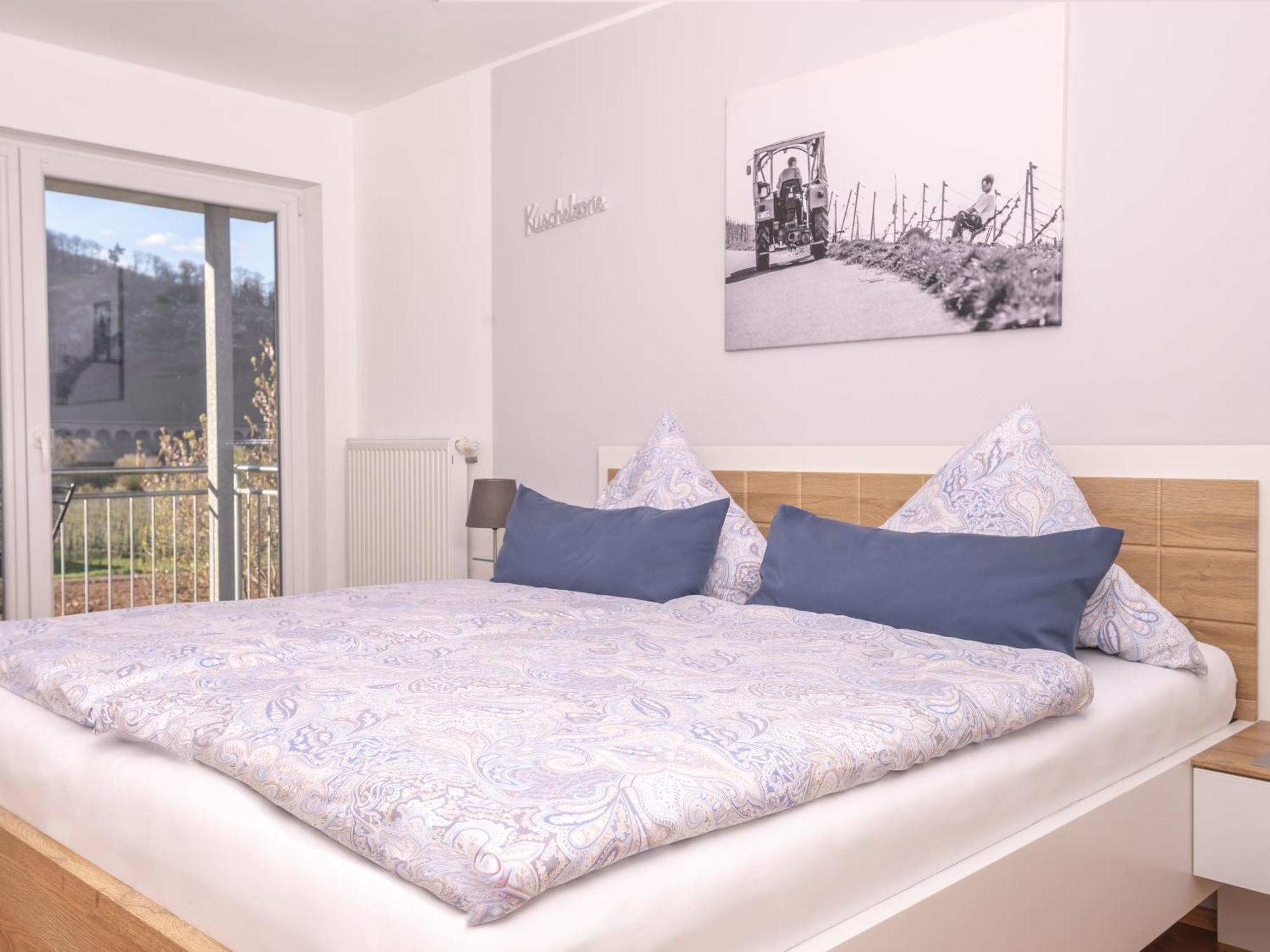 Ferienweingut Luetz Apartment พึนเดอริค ภายนอก รูปภาพ