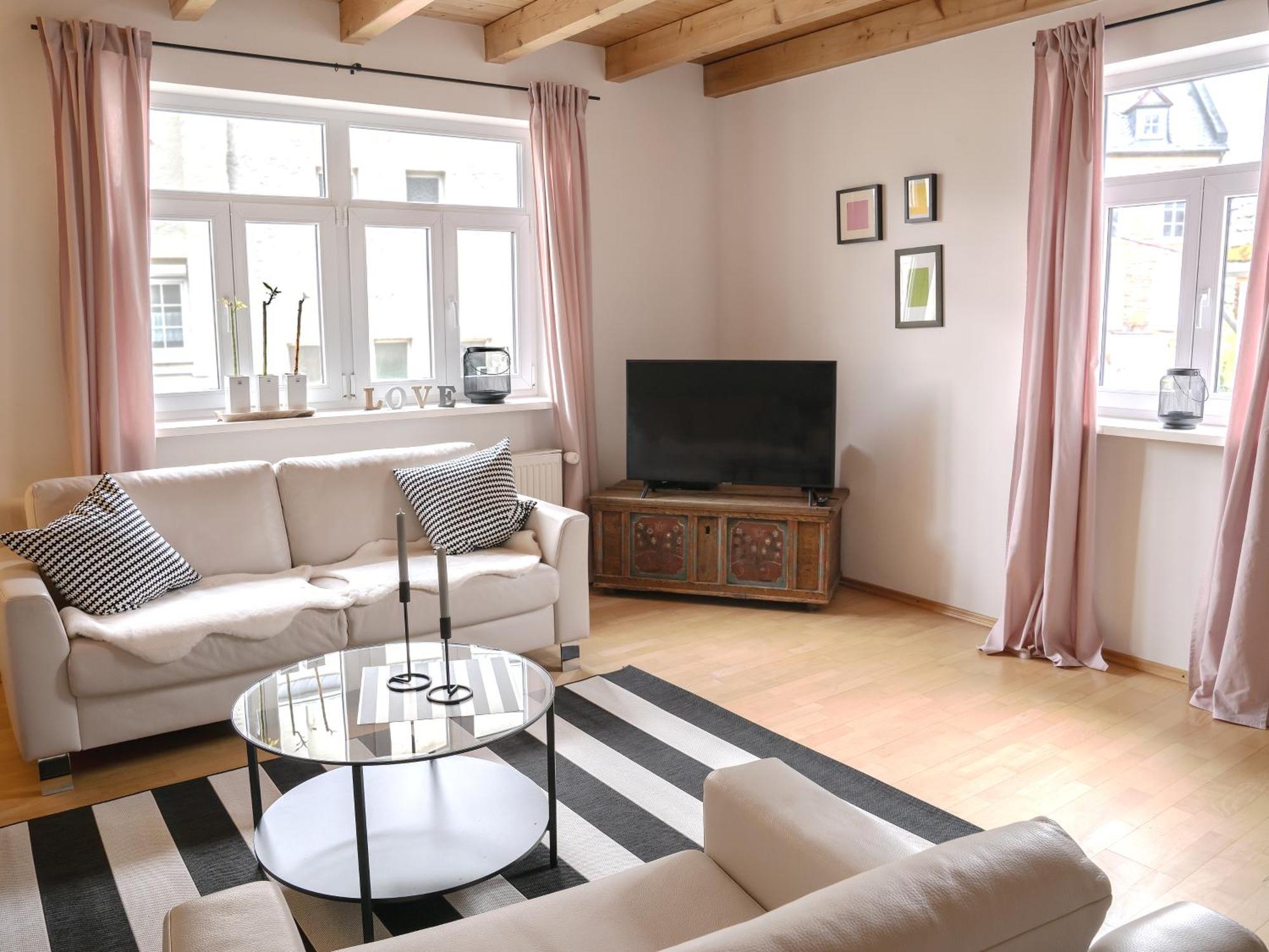 Ferienweingut Luetz Apartment พึนเดอริค ห้อง รูปภาพ